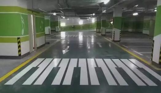 正蓝仓库划线
